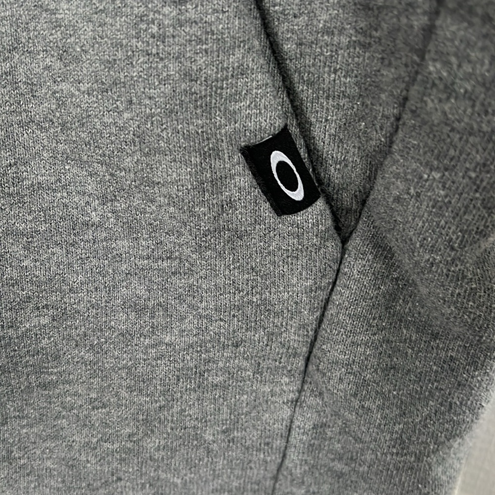 Oakley Lightweight Jacket - Picture 2 of 4